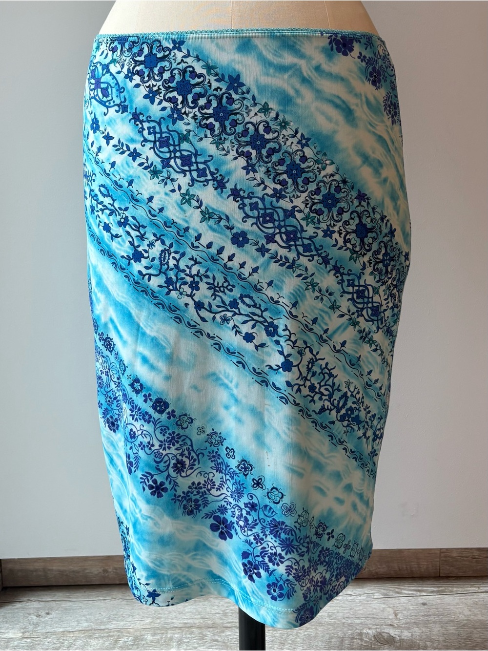 Blue Floral Bandana-Print Swim Cover-Up Skirt